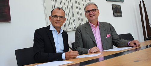 Stefan Kiechl (li.) und Rektor W. Wolfgang Fleischhacker. 