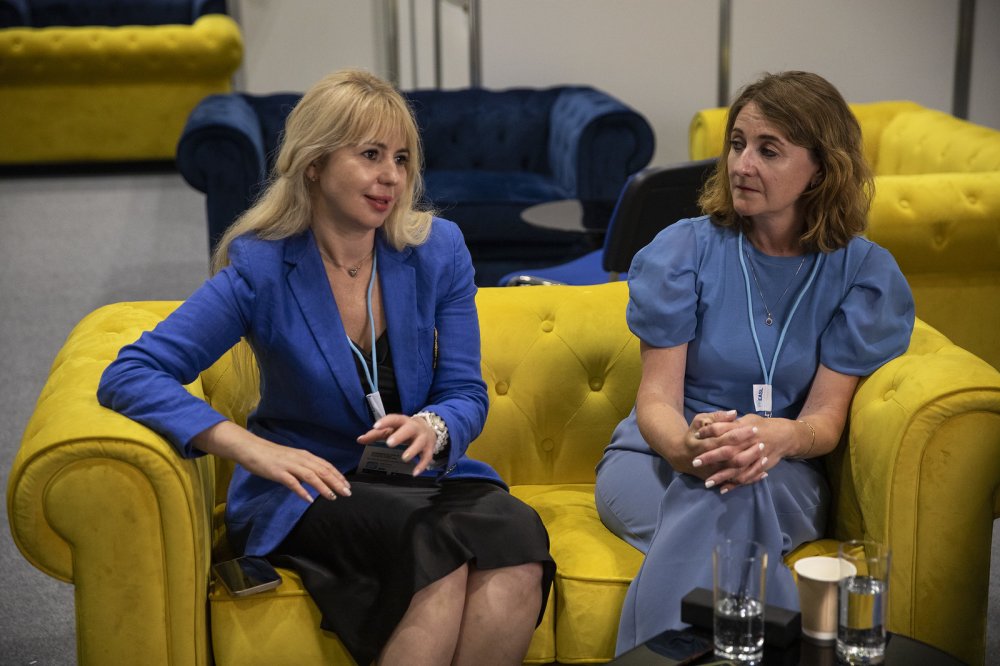 The visit from the Ukrainian delegation: hepatologist Dr. Elina Manzhalii and Dr. Olena Baka was organized by the European Association for the Study of the Liver (EASL) on the occasion of ILC 2022, the International Liver Congress in London.